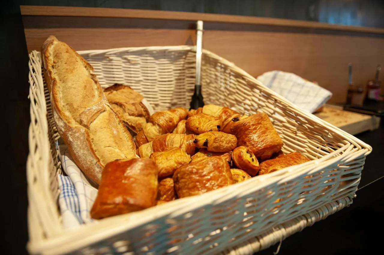 Hostel Le Hueb Гренобль
