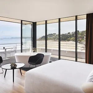 https://le-grand-hotel-trestraou.inbrittany.com